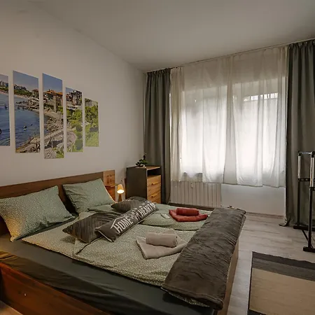 Grand Luxury Flat By Nat Stadium & Ndk Free Parking * София